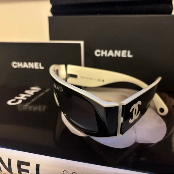 CHANEL Shield Sunglasses